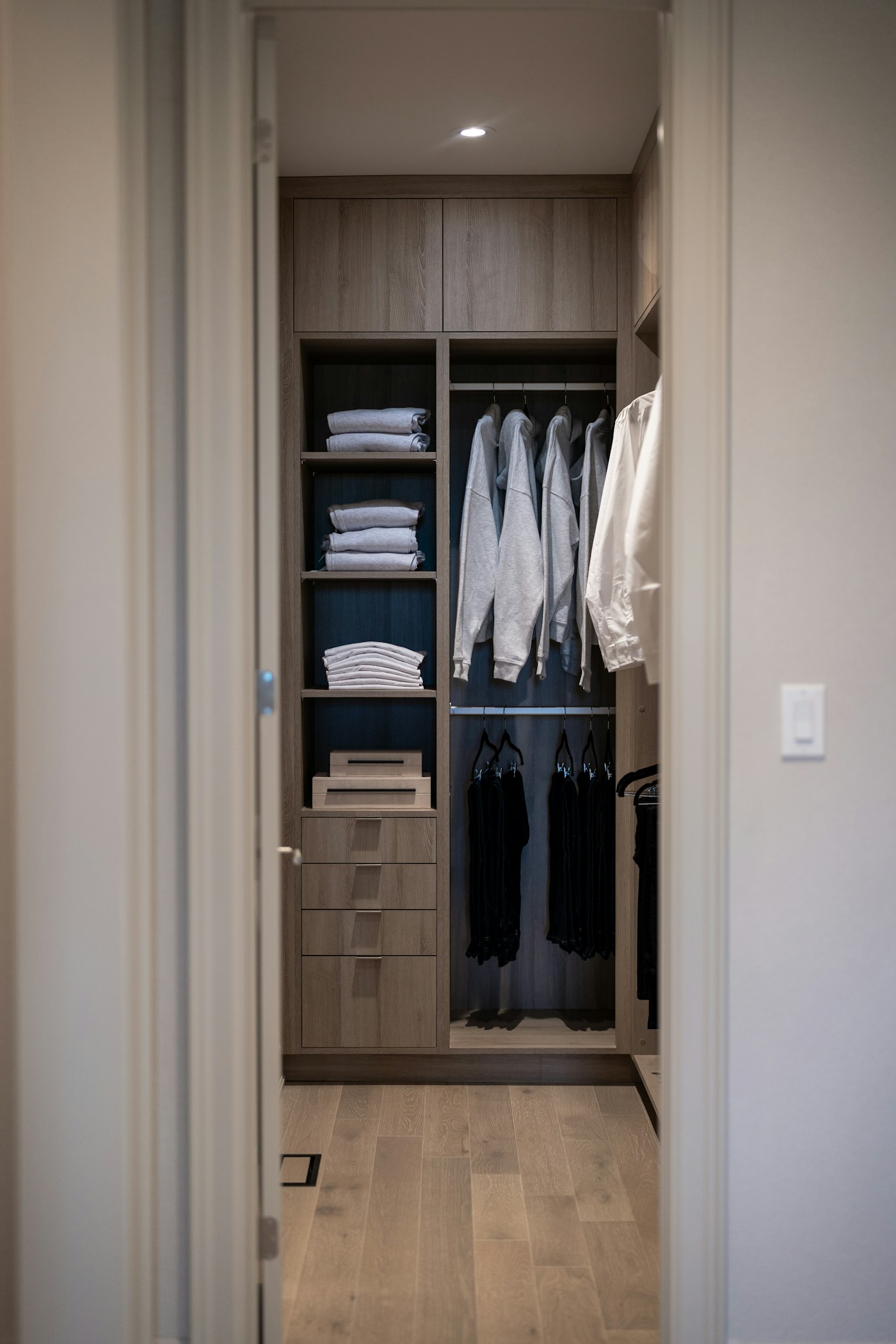 Bedroom wardrobe and modular storage inspiration